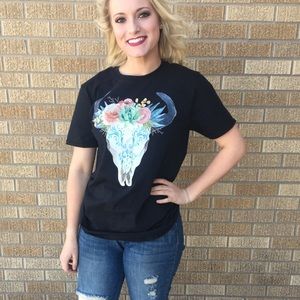 Bull skull graphic tee